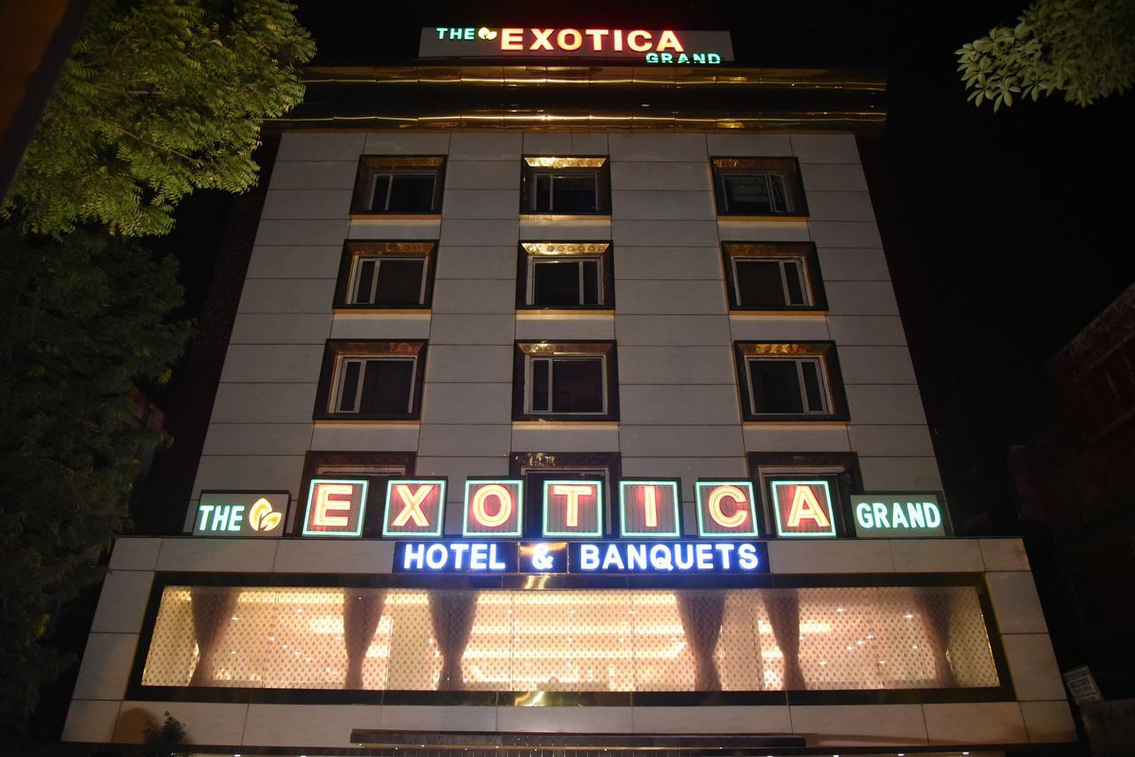 The Exotica Grand Hotel Delhi  Exterior photo