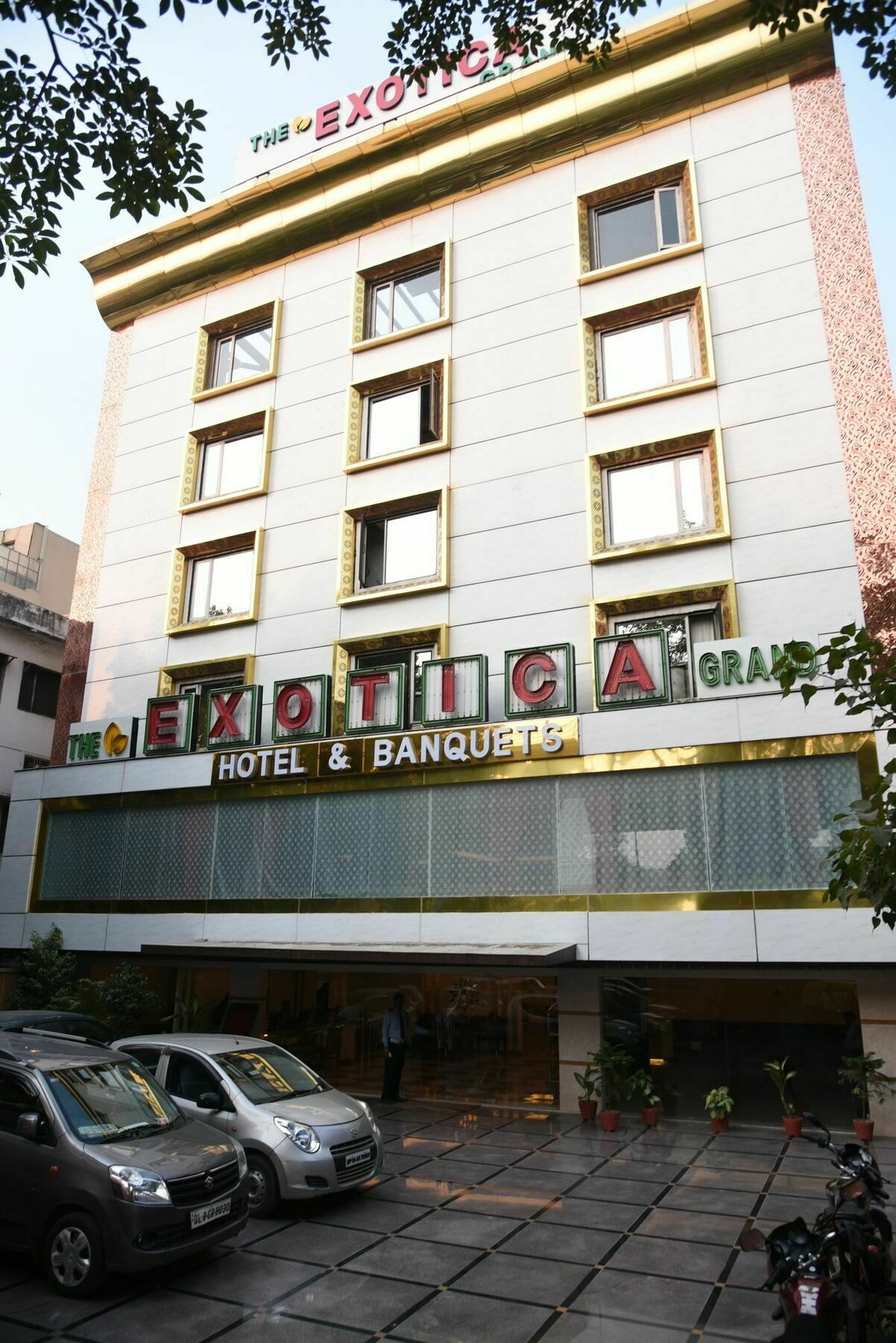 The Exotica Grand Hotel Delhi  Exterior photo